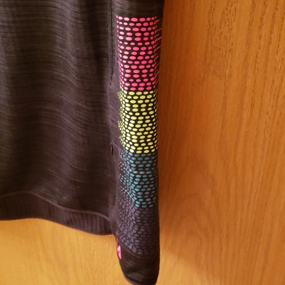 🚫SOLD🚫 Fila sport running half zip top - Picture 4 of 7